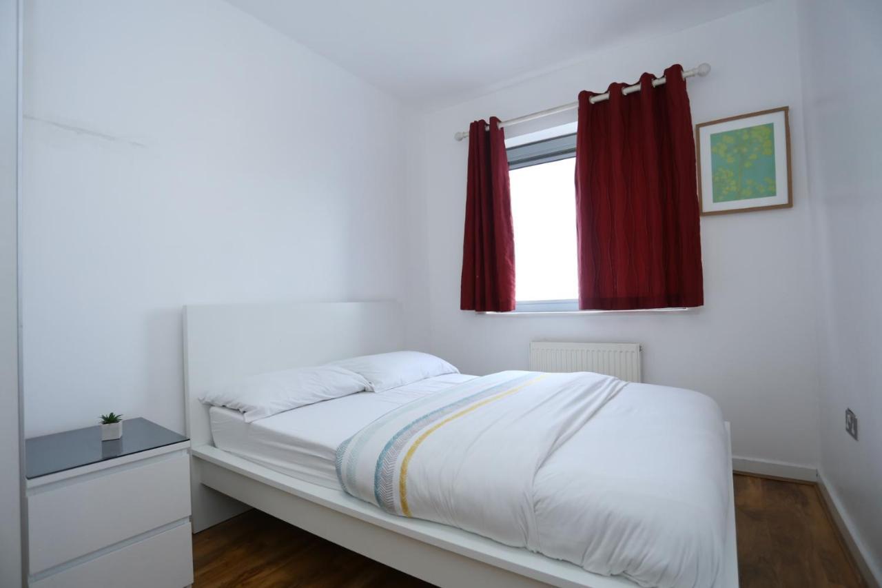 Lovely 2 Bed 2 Toilet Hill House River View Apartment London Exterior foto