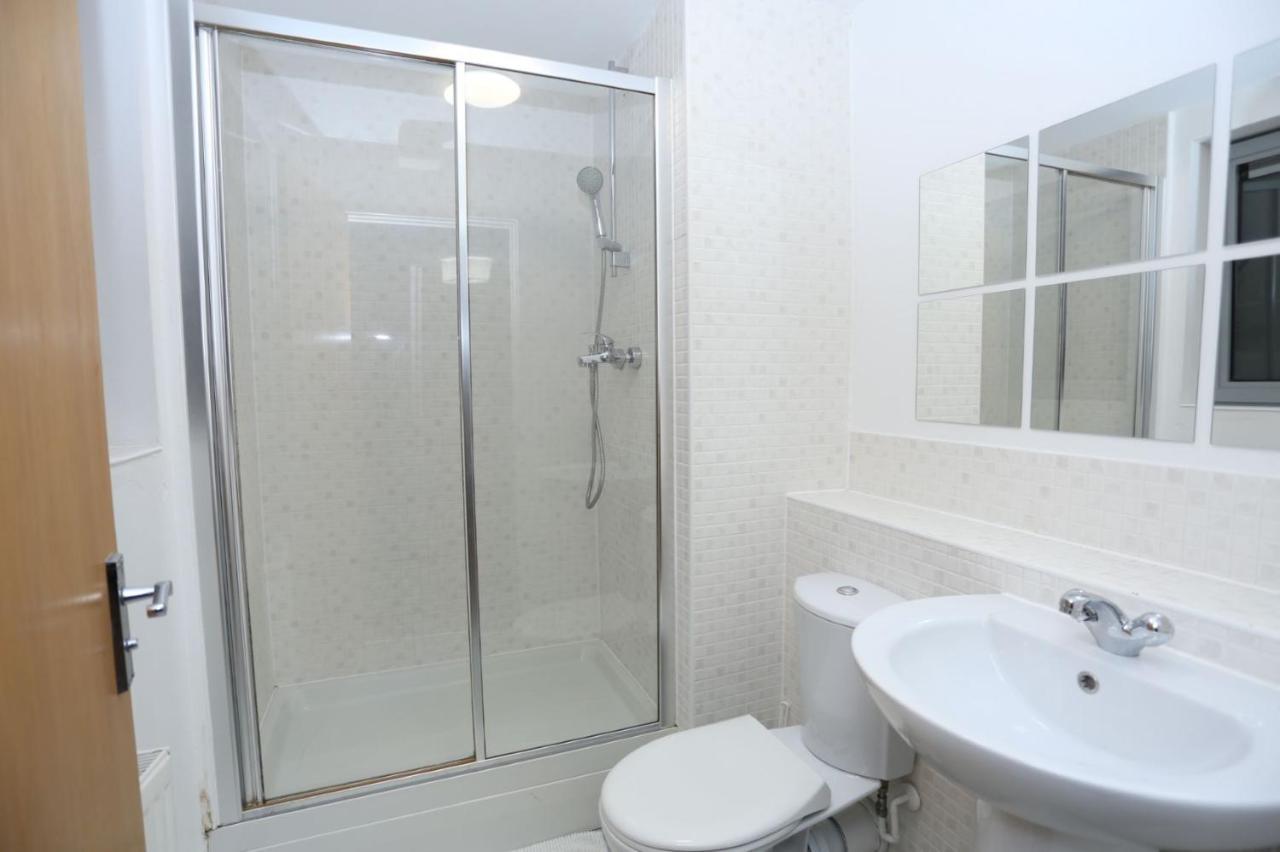 Lovely 2 Bed 2 Toilet Hill House River View Apartment London Exterior foto